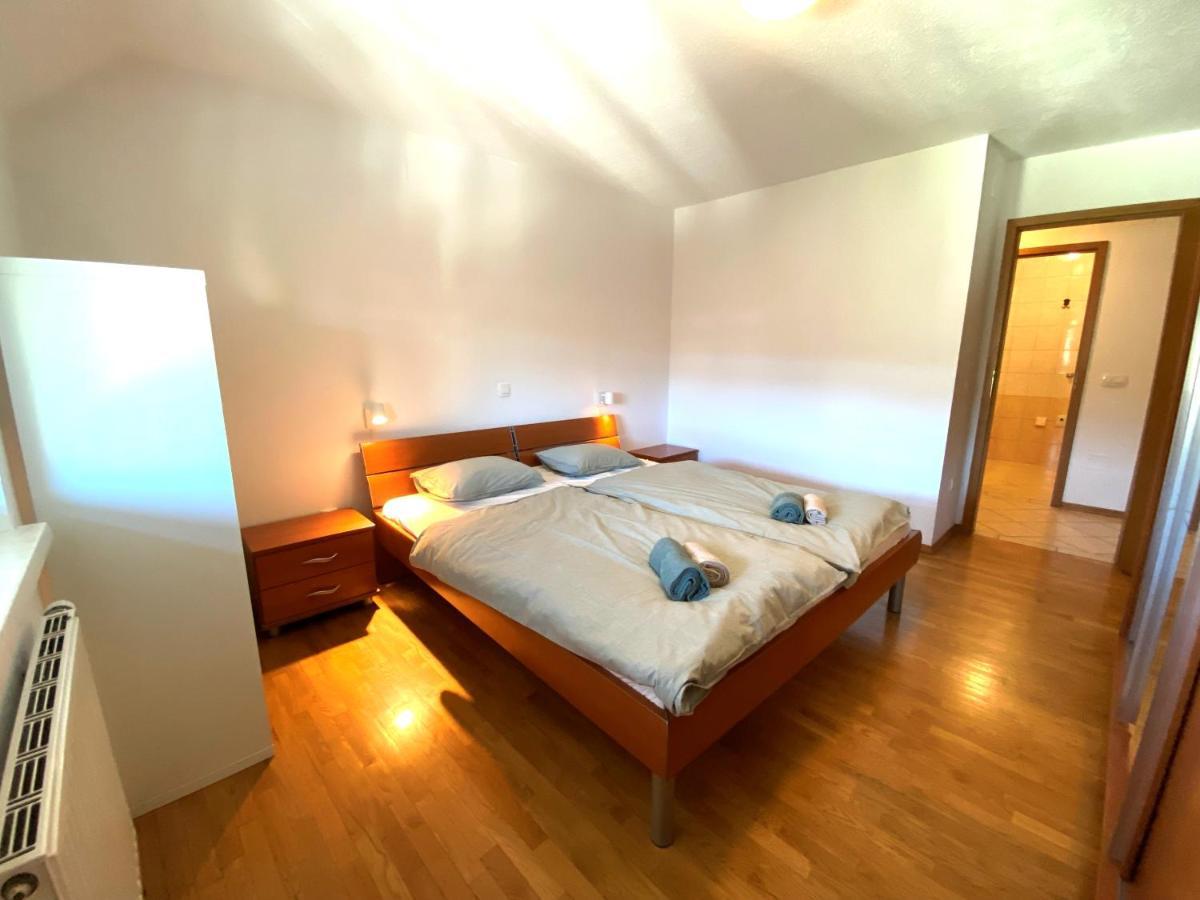 Apartment Above Lake Bled Esterno foto
